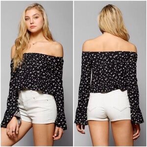 Nina's x Stone Cold Fox Bell Sleeve Crop Top- Size Medium